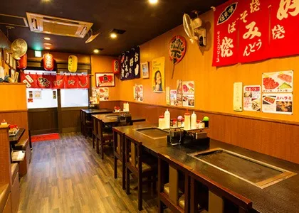 大人数向きテーブル席